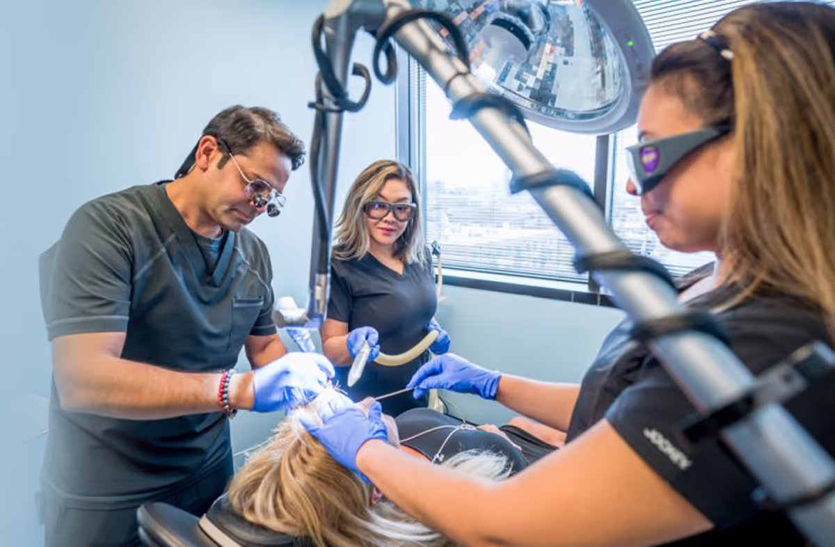 Comprensión de los procedimientos: una guía completa para la cirugía oculofacial.
